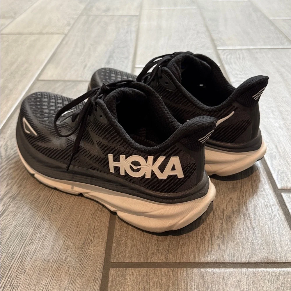 Hoka Clifton 9 Black and White Running Shoes - Picture 3 of 16